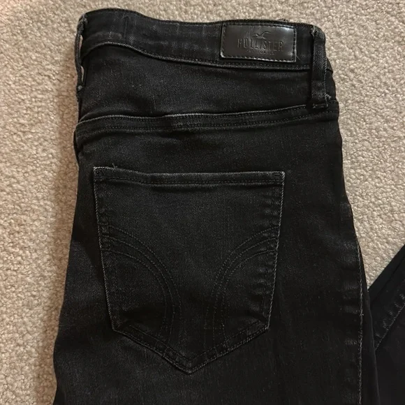 Hollister ultra high rise super skinny jeans 9 - Picture 2 of 3